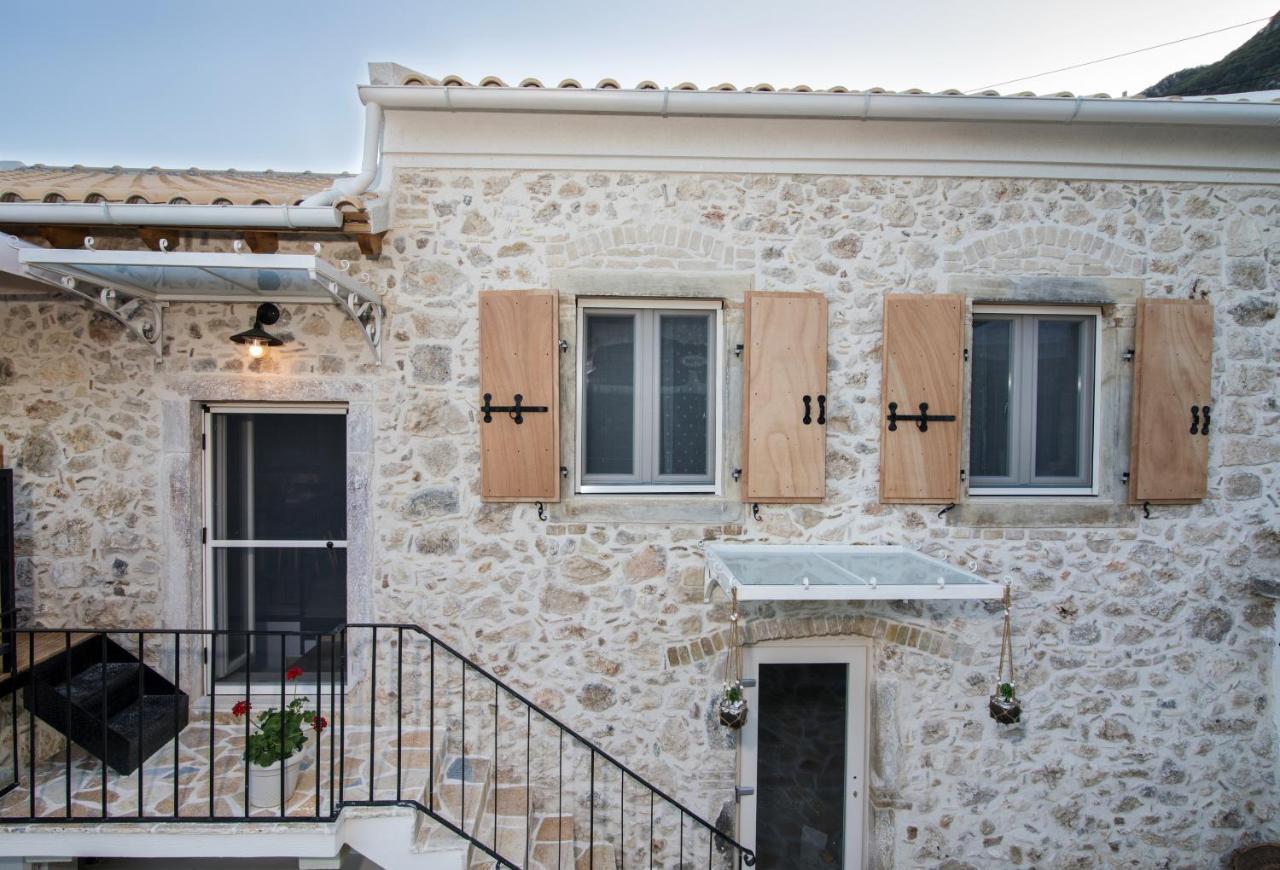 Vila Nikolas Est 1773 Áno Korakiána Exteriér fotografie